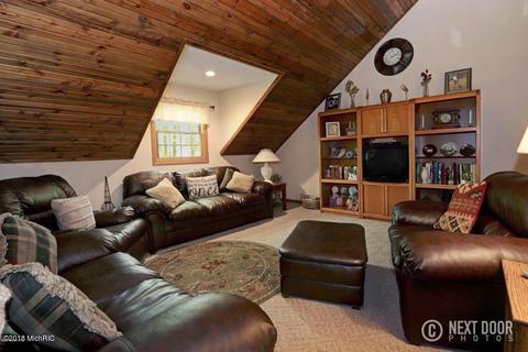 708 N Osborn Ave, White Cloud, MI 49349 photo 30