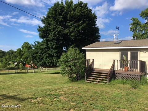 1343 E 120th St, Grant, MI 49327 photo 10