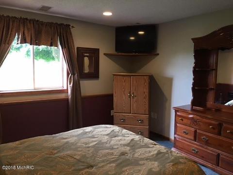 1343 E 120th St, Grant, MI 49327 photo 20