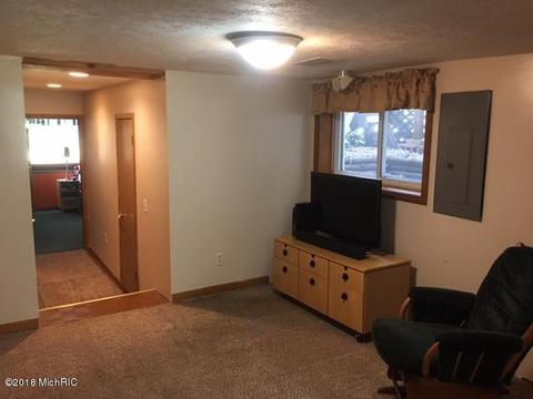 1343 E 120th St, Grant, MI 49327 photo 38