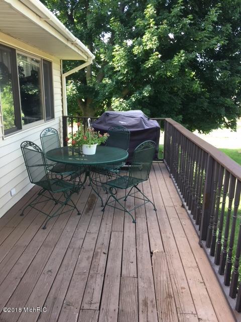 1343 E 120th St, Grant, MI 49327 photo 14