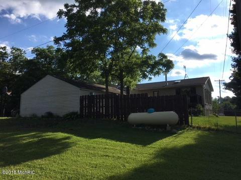 1343 E 120th St, Grant, MI 49327 photo 8