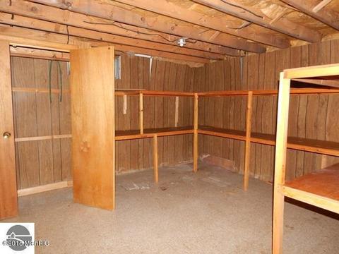680 E Washington, Baldwin, MI 49304 photo 24