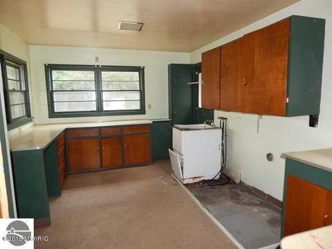 680 E Washington, Baldwin, MI 49304 photo 20