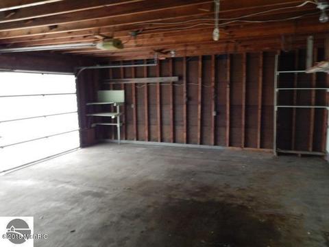 680 E Washington, Baldwin, MI 49304 photo 6