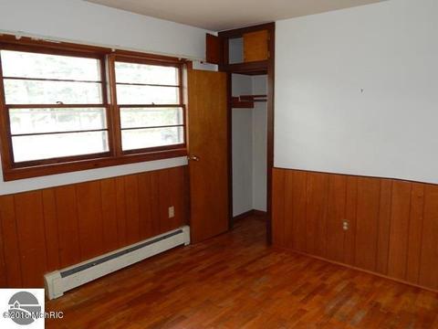 680 E Washington, Baldwin, MI 49304 photo 10