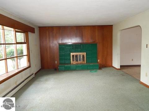 680 E Washington, Baldwin, MI 49304 photo 8