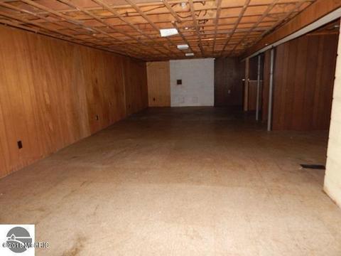 680 E Washington, Baldwin, MI 49304 photo 25