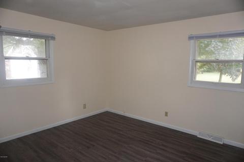 4337 W Ab Ave, Plainwell, MI 49080 photo 9