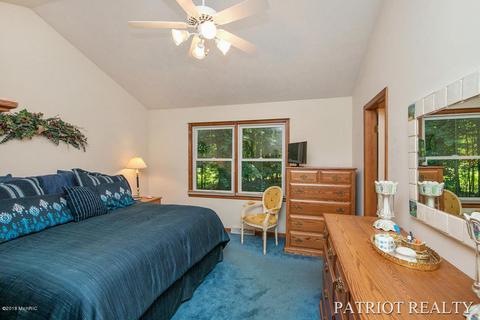 968 Spaulding Ave SE, Ada, MI 49301 photo 17