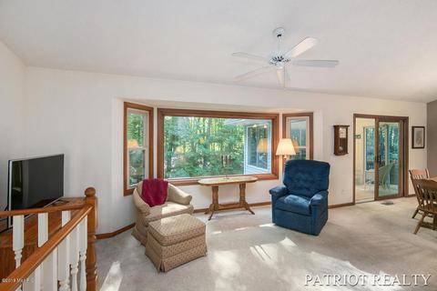 968 Spaulding Ave SE, Ada, MI 49301 photo 5