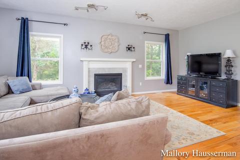 87 Kendra Ct SE, Lowell, MI 49331 photo 6
