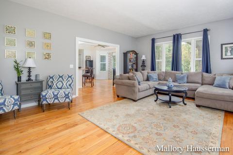87 Kendra Ct SE, Lowell, MI 49331 photo 5
