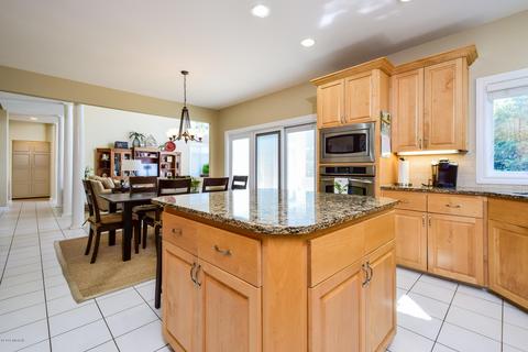 2536 Red Clover Dr SE, Ada, MI 49301 photo 12