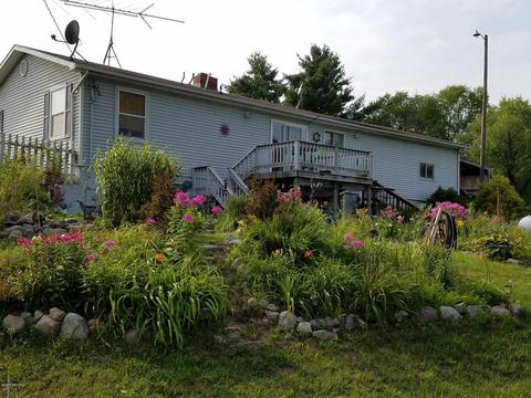 10652 N Beech Ave, Paris, MI 49338 photo 4
