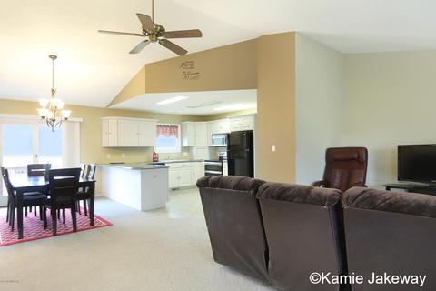 9856 Belding Rd, Belding, MI 48809 photo 13