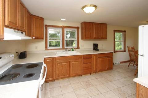 954 110th Ave, Plainwell, MI 49080 photo 10
