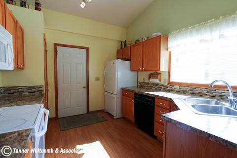 1974 Red Pine Dr, Dorr, MI 49323 photo 9