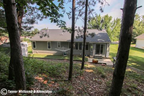 1974 Red Pine Dr, Dorr, MI 49323 photo 3