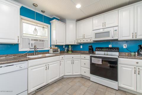 109 N Drive Dr E, Marshall, MI 49068 photo 10