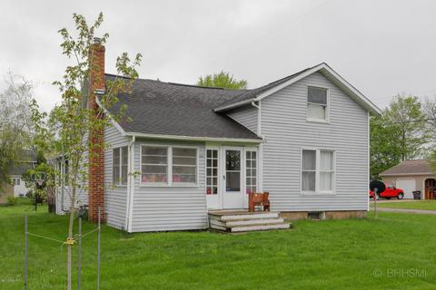 202 E North St, Tekonsha, MI 49092 photo 1