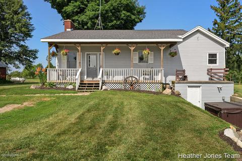 6871 W Sidney Rd, Sidney, MI 48885 photo 2