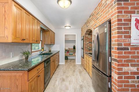 9934 68th Ave, Allendale, MI 49401 photo 8