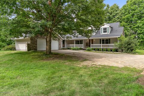 9934 68th Ave, Allendale, MI 49401 photo 2