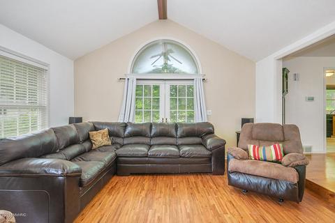 9934 68th Ave, Allendale, MI 49401 photo 5