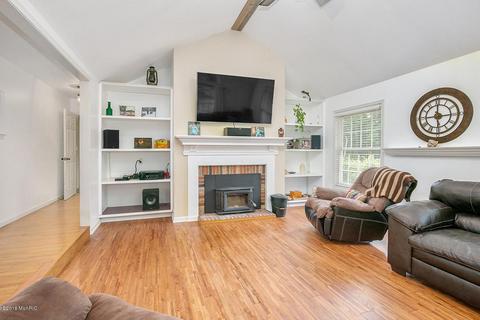 9934 68th Ave, Allendale, MI 49401 photo 6