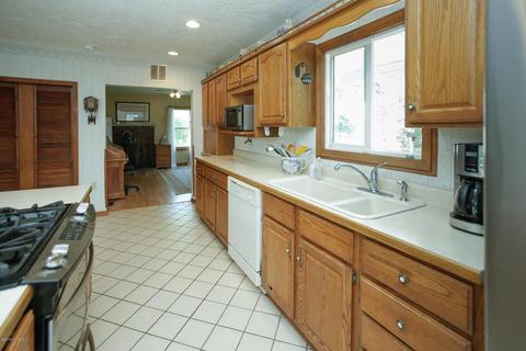 16452 E Cd Ave, Augusta, MI 49012 photo 17