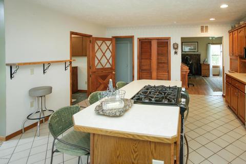 16452 E Cd Ave, Augusta, MI 49012 photo 19