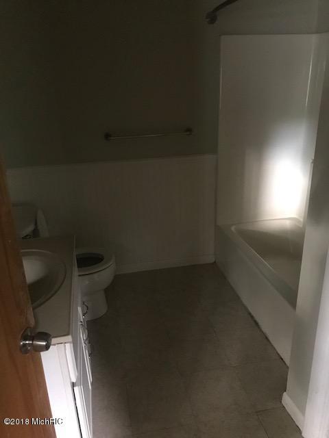 301 Potter Ave, Lansing, MI 48910 photo 11