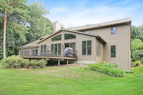 8095 Ginger Brook Ct SE, Ada, MI 49301 photo 7