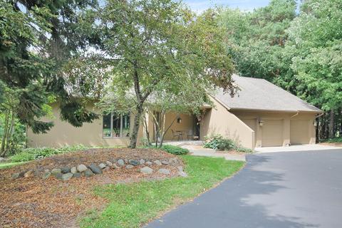 8095 Ginger Brook Ct SE, Ada, MI 49301 photo 3