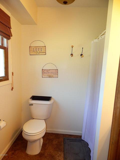 60970 Shorewood Dr, Three Rivers, MI 49093 photo 12
