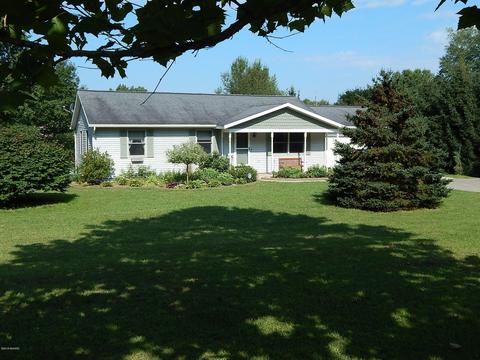 60970 Shorewood Dr, Three Rivers, MI 49093 photo 1