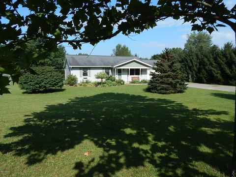 60970 Shorewood Dr, Three Rivers, MI 49093 photo 2
