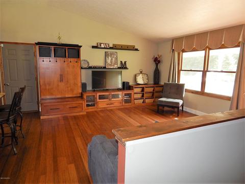 60970 Shorewood Dr, Three Rivers, MI 49093 photo 7