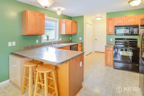 338 Maple St, Newaygo, MI 49337 photo 4
