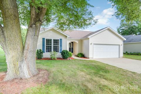 338 Maple St, Newaygo, MI 49337 photo 2