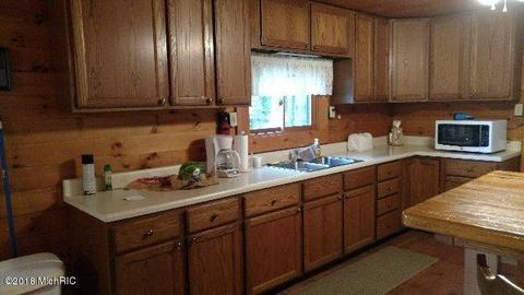 8261 Spruce Dr, Reading, MI 49274 photo 9