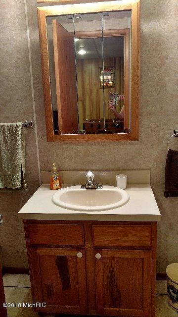 8261 Spruce Dr, Reading, MI 49274 photo 33