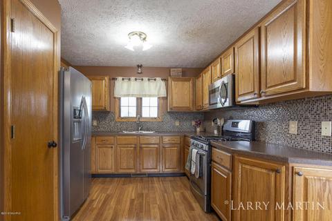 1820 Apollo Ct, Dorr, MI 49323 photo 10