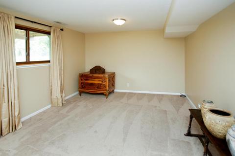 505 Forest Ct, Marshall, MI 49068 photo 16