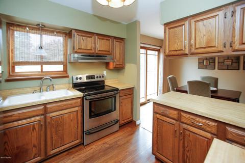 505 Forest Ct, Marshall, MI 49068 photo 10