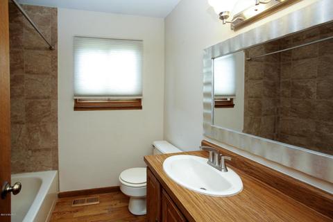 505 Forest Ct, Marshall, MI 49068 photo 14