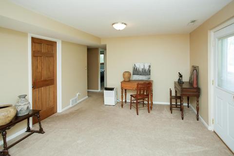 505 Forest Ct, Marshall, MI 49068 photo 17