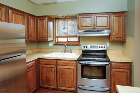 505 Forest Ct, Marshall, MI 49068 photo 9