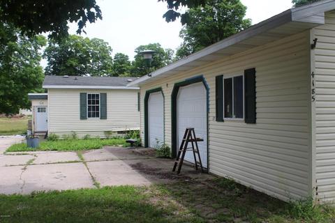 4185 East Shore Dr, Stanton, MI 48888 photo 1